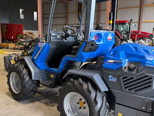 Ex Demo MultiOne 11.6K Compact Loader HUGE SAVING! - Main image