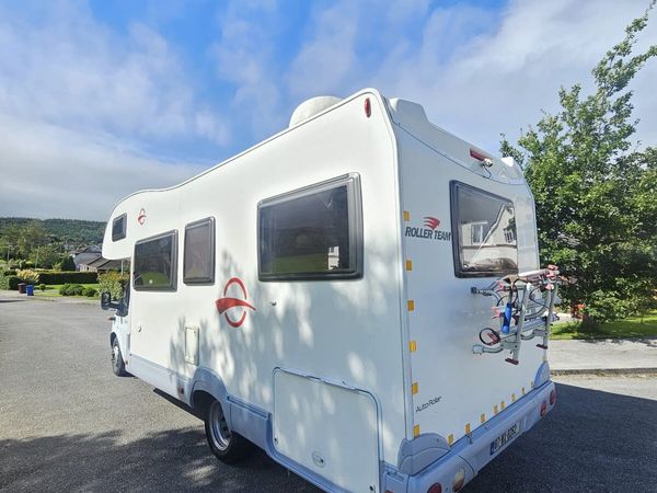 2007 roller team Camper right RHD - Main image