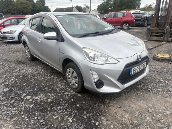 2016 Toyota Aqua 1.5 Hybrid drive away - Main image