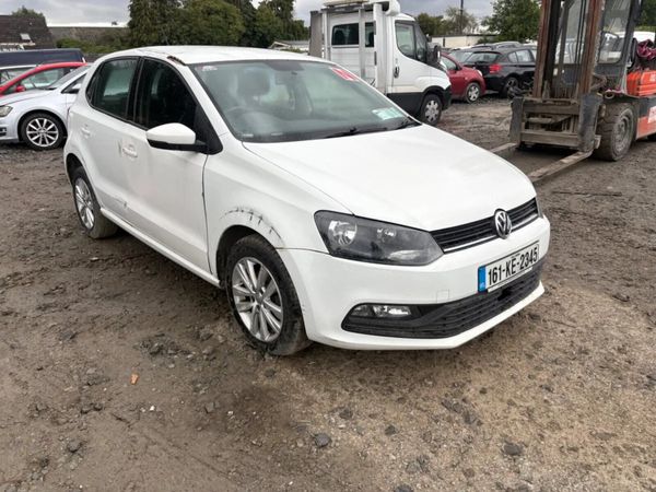 2016 Vw Polo 1.0 Petrol driving - Main image