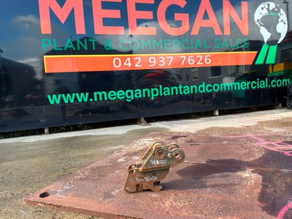 Strickland quick hitch...30mm pins....mini digger. - Main image