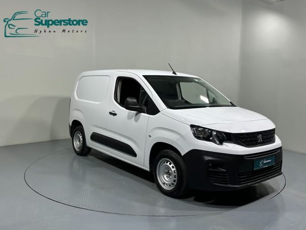 Peugeot Partner 1.5 HDi Active Plus  231 - Main image