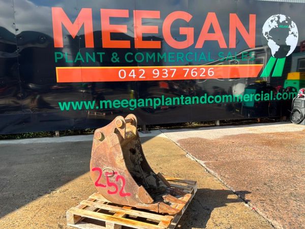 18" Strickland digging Bucket.........50mm pins... - Main image