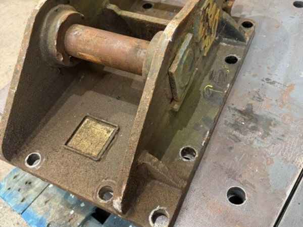Rock hammer cradle to suit 8 ton machine - Main image