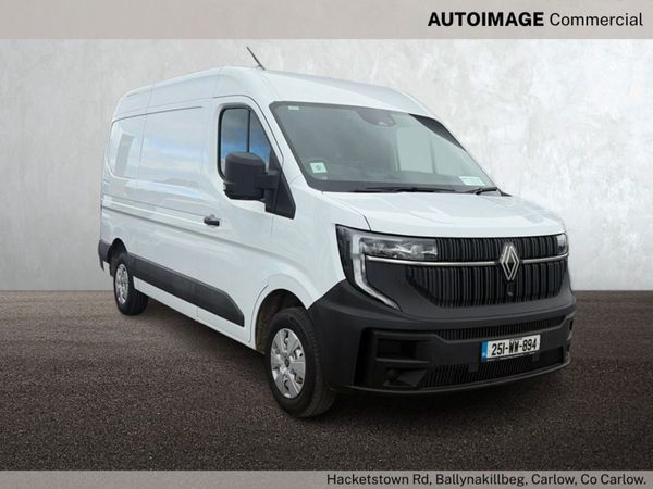 Renault Master 170BHP MWB EX VAT PRICE DISPLAYED - Main image