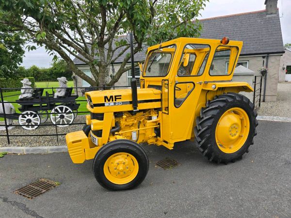 Massey mf20 vintage tractor cab power steering - Main image