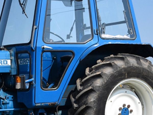 Ford q cab - Main image
