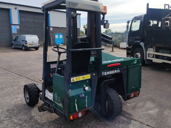 2022 Terberg 2.5 ton Truck mounted forklift - Main image