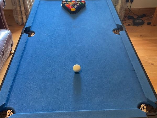 Pool table - Main image
