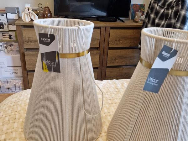 2 ceiling light shades - Main image
