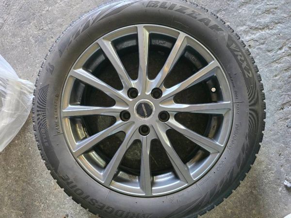 I am selling Alloy Wheels Orginal and Local - Main image