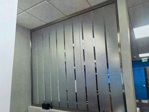 Glass panels - Main image