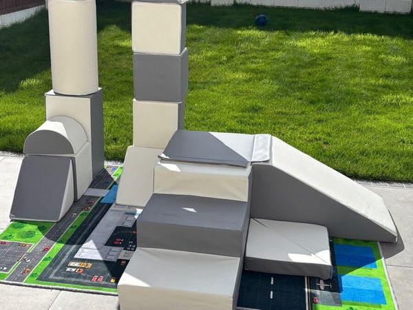 Velinda 15 Large Foam Building Blocks - Main image