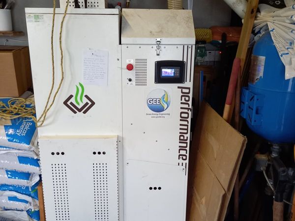 Used Slimpel 25kw wood pellet boiler - Main image