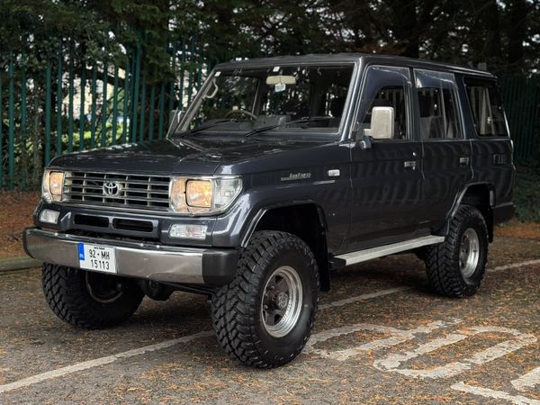 1992 Toyota Land Cruiser 70 Series MANUAL - Main image