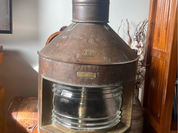 Antique Eli Griffith & Son Ships Large Ships Lamp - Main image