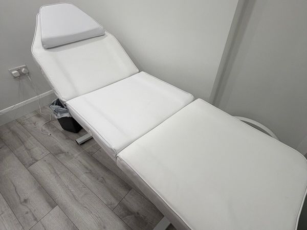 Massage table - Main image