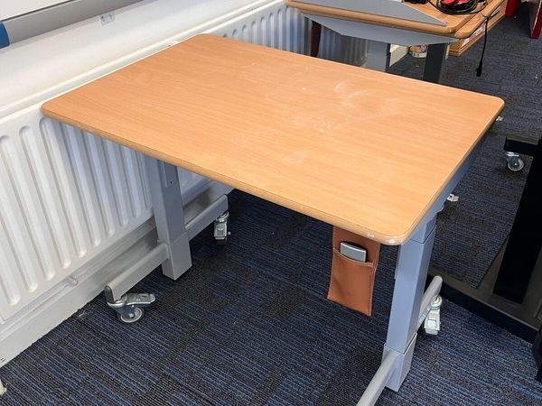 Adjustable desk - Main image