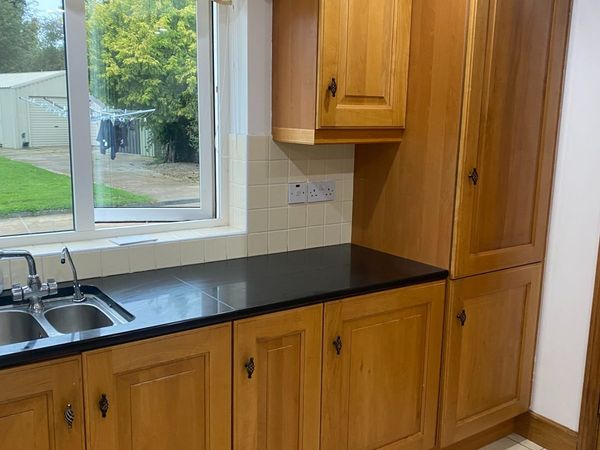 Kitchen and Counter Top - Main image