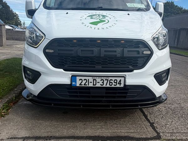 Ford Custom - Main image