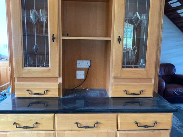 Kitchen cabinet  with black granite worktops - Main image