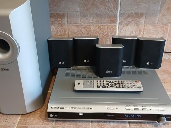 LG DVD PLAYER AND SURROUND SOUND SPEAKERS - Main image