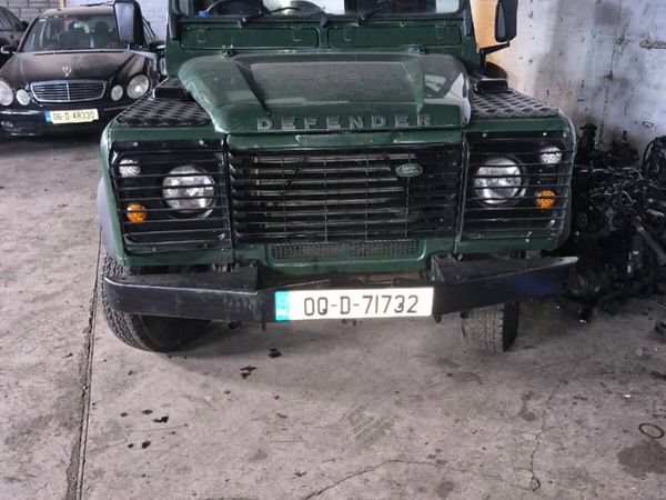 Land rover defender 110 - Main image
