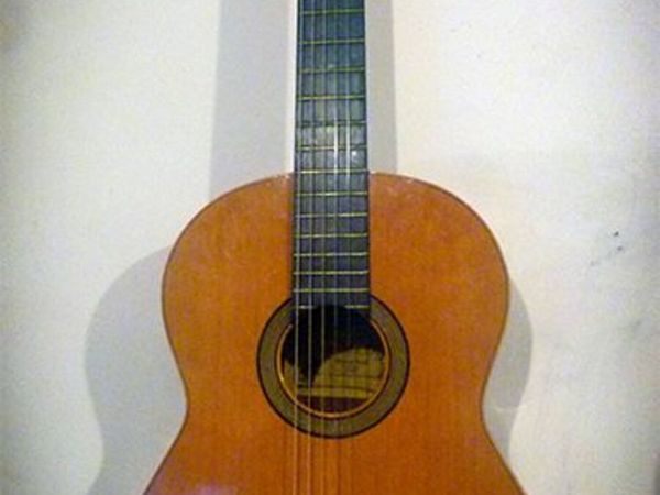 Spanish Guitar ALHAMBRA as NEW - Classical - Flame - Main image
