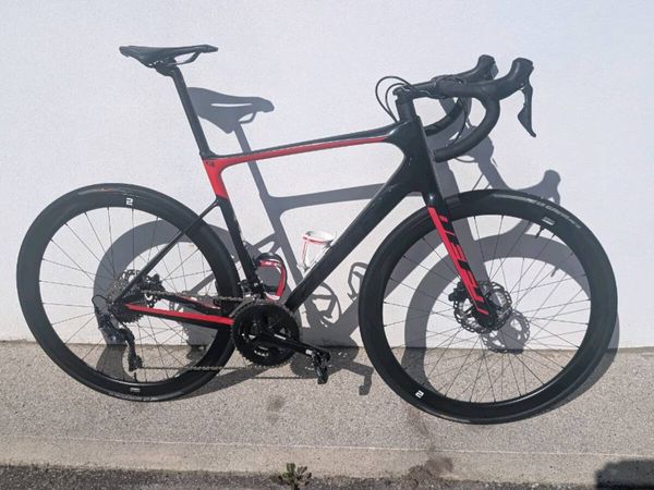 Giant defy - Main image