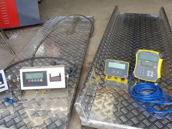 CATTLE SCALES & HANDLING EQUIPMENT - Main image