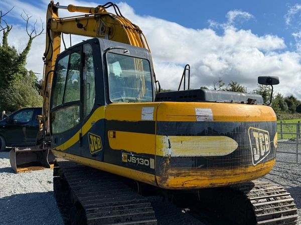 JCB digger plant tractor machine export - Main image