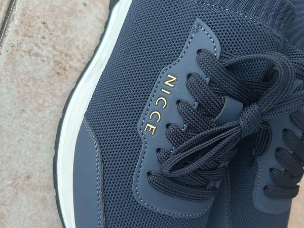 Men’s Shoes - Main image