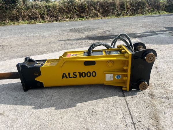 New rockbreaker for 13 tonne digger - Main image