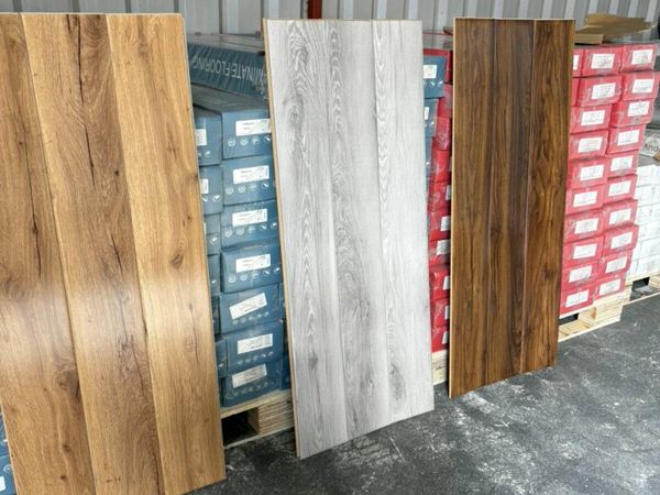 Sale on 12mm high gloss laminate flooring - Main image