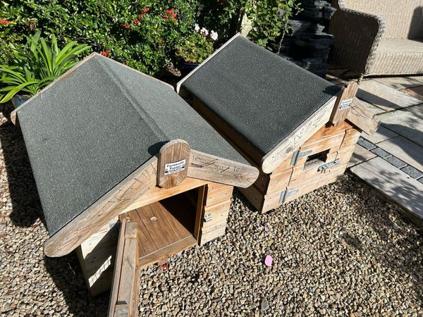 Dog Kennels x2 - Main image