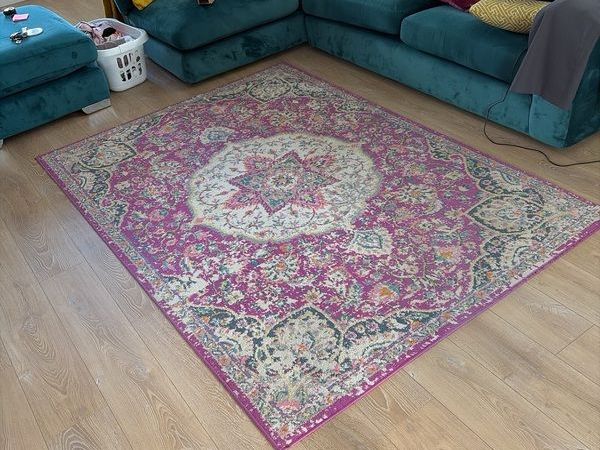 Pink vintage style rug - Main image