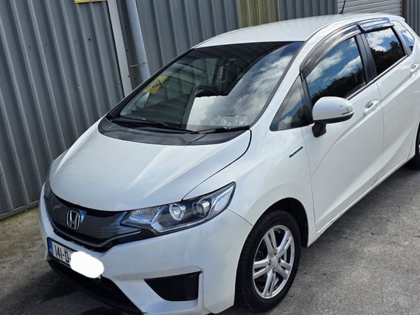 141 HONDA FIT HYBRID - Main image