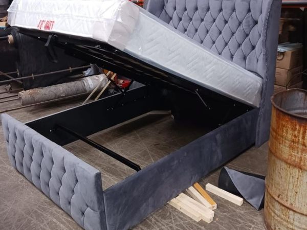 Brand new wingback With mattress - Main image