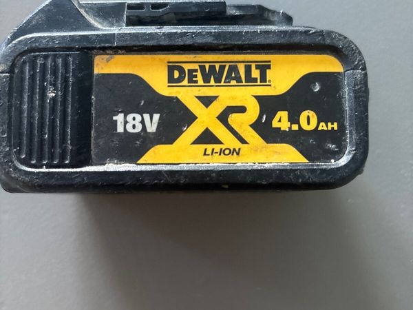 DeWALT XR 18V 4.0Ah Li-Ion Battery - Main image