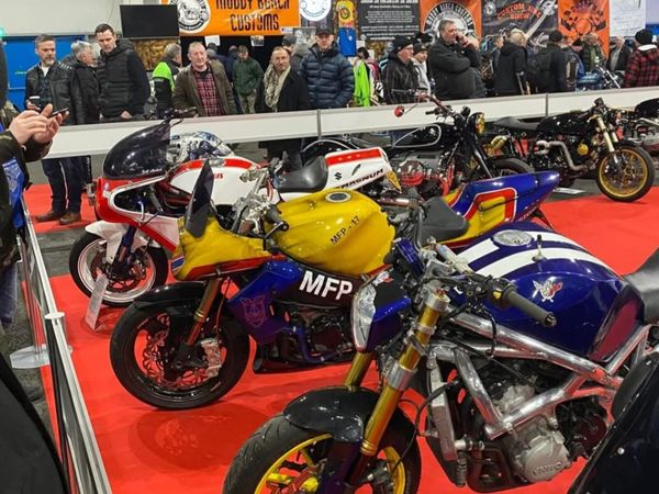 Show winning Streetfighter.Gsxr 1000 K4 - Main image