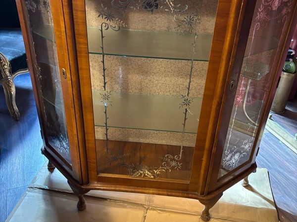 Glass /china cabinet - Main image
