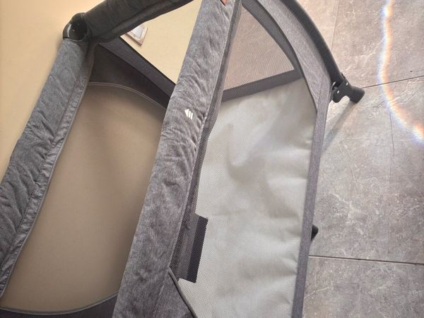 Baby elegance travel cot - Main image