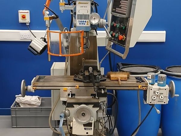 Milling Machine 3-Axis digital readout - Main image