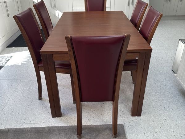 Skovby table and 6 chairs - Main image
