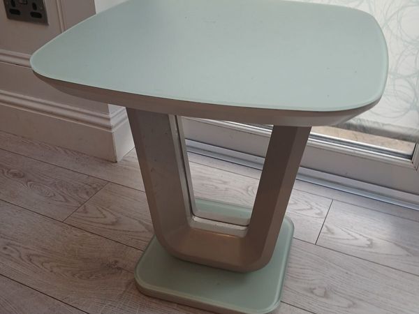 Table - Main image