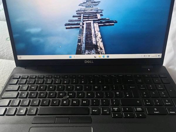 Dell Latitude 5501 Laptop i7 16gb - Main image