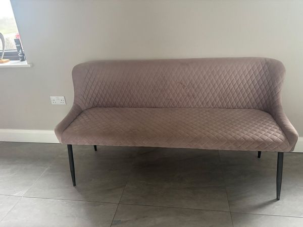 Pink bench - Main image