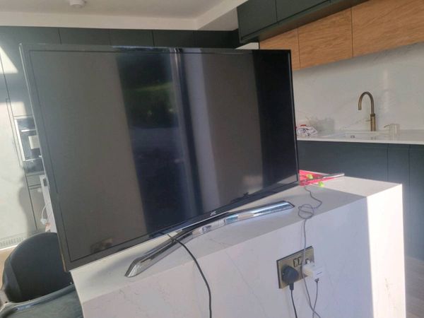 JVC 39" Smart Tv - Main image