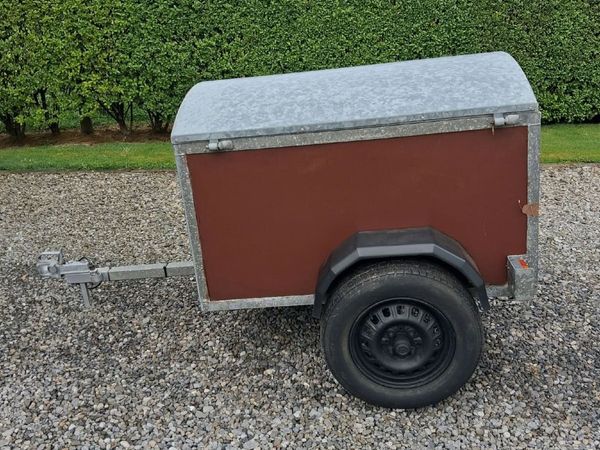 Dog trailer - Main image