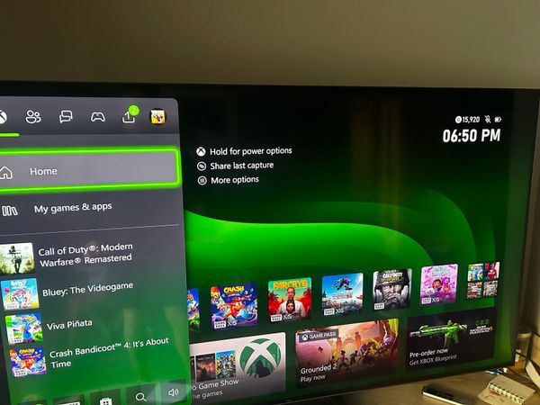 Xbox Series X Digital 1TB Robot White Unboxed - Main image